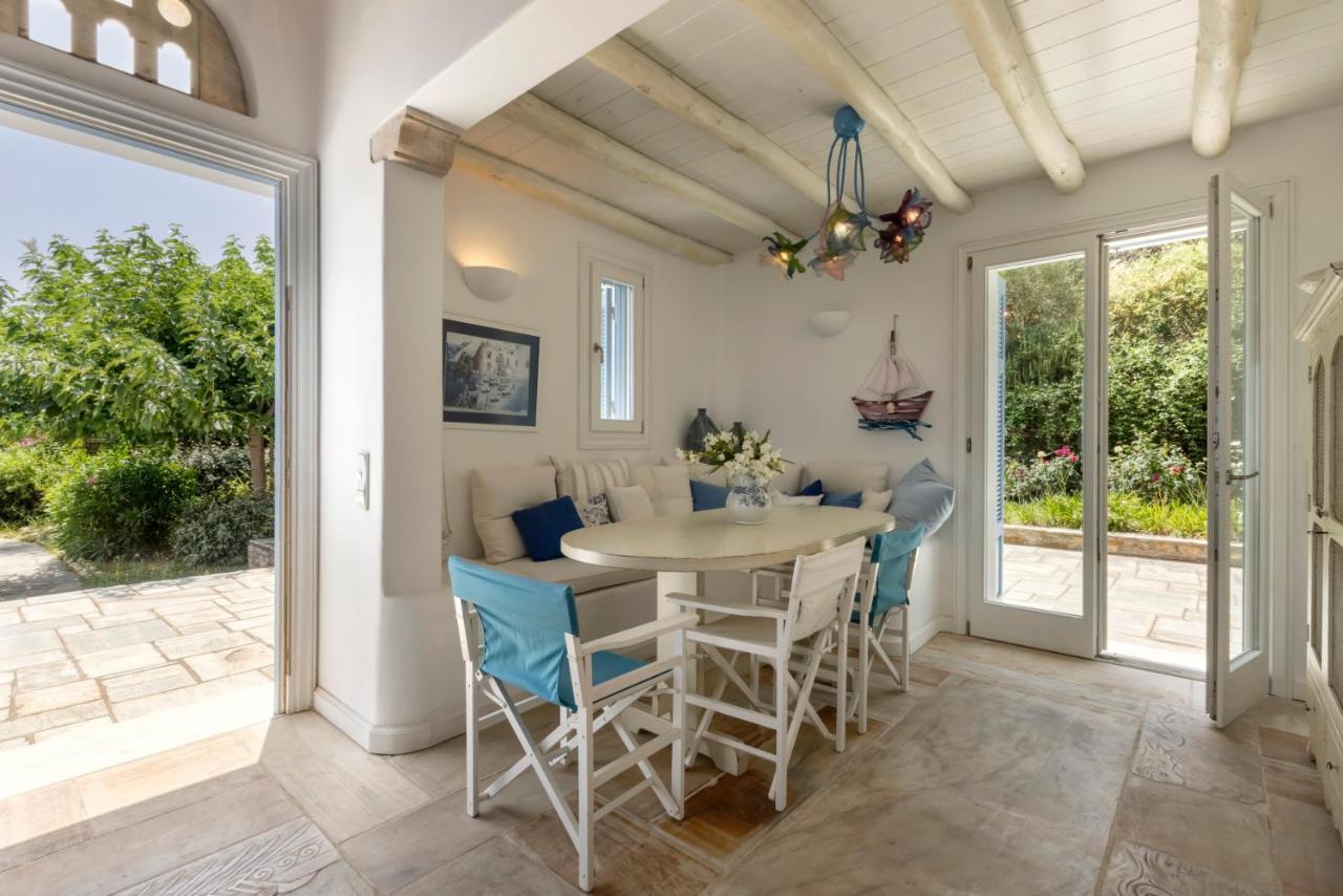 Luxury Villa By The Beach Steniaí Extérieur photo